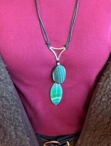 Naszyjnik Trójkąt agat zielony