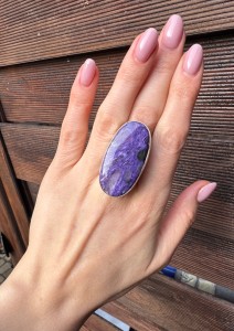 Pierścionek czaroit owal  