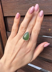 Pierścionek zielony nefryt  Łezka 