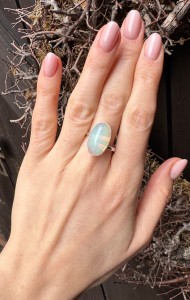 Pierścionek opal etiopski owal 