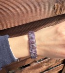 Bransoleta na gumce ametyst 