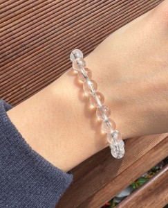 Bransoleta na gumce kryształ gorski