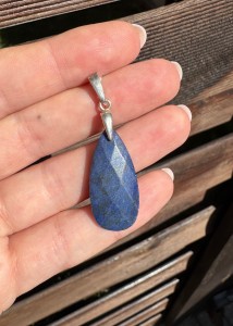 Wisior lapis lazuli fasetowana łezka 