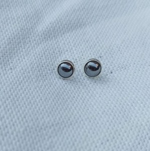 Kolczyki wkrętki hematyt 6 mm   