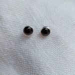 Kolczyki wkrętki onyks 6 mm 