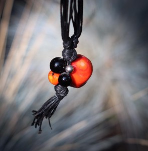 Długi naszyjnik MM koral pomarańczowy