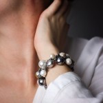 Bransoletka Sieć Perłowa szaro-biała