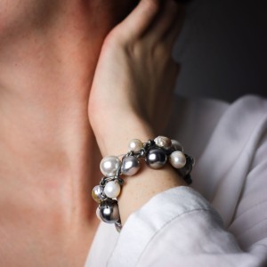 Bransoletka Sieć Perłowa szaro-biała