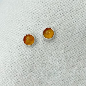 Kolczyki wkrętki agat pomarańczowy 6 mm      