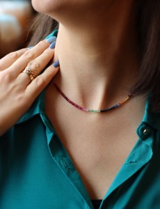 Naszyjnik drobny rubin szafir szmaragd
