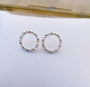 Kolczyki  wkrętki Ring  srebro klasyczne 