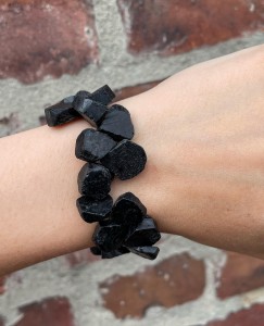 Bransoletka  czarny turmalin surowy 