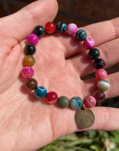 Bransoletka  fasetowany agat kolorowy z blaszką