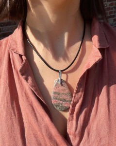 Wisior Rodonit Jaspis