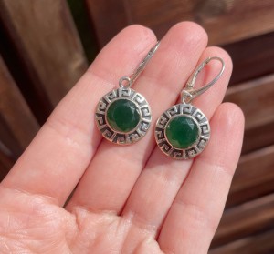 Kolczyki onyks  zielony  fasetowany oprawiane 