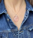 Naszyjnik kwarc różowy z gałązką  