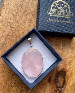 Wisior kwarc różowy  fasetowany owalny 