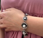 Bransoleta klasyczna białe perły srebro oksydowane