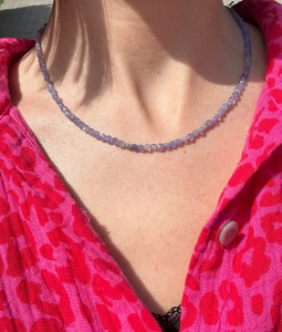 Naszyjnik drobny fasetowany tanzanit