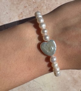 Bransoletka białe  perły hodowane serce 