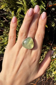 Pierścionek zielony prehnit Łezka 