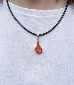 Wisior koral pomarańczowy plaster 