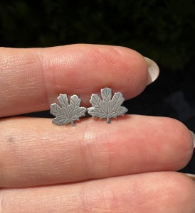 Kolczyki wkrętki liście 