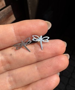 Kolczyki wkrętki ważki 