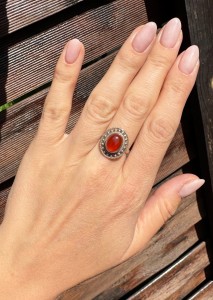 Pierścionek karneol owal 