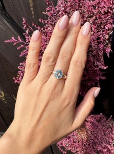 Pierścionek topaz sky fasetowany owal