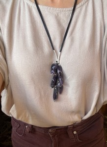 Naszyjnik Grono ciemny ametyst podłużny