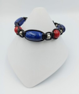 Bransoleta pleciona koral i lapis lazuli