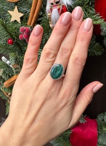 Pierścionek szmaragd owal fasetowany